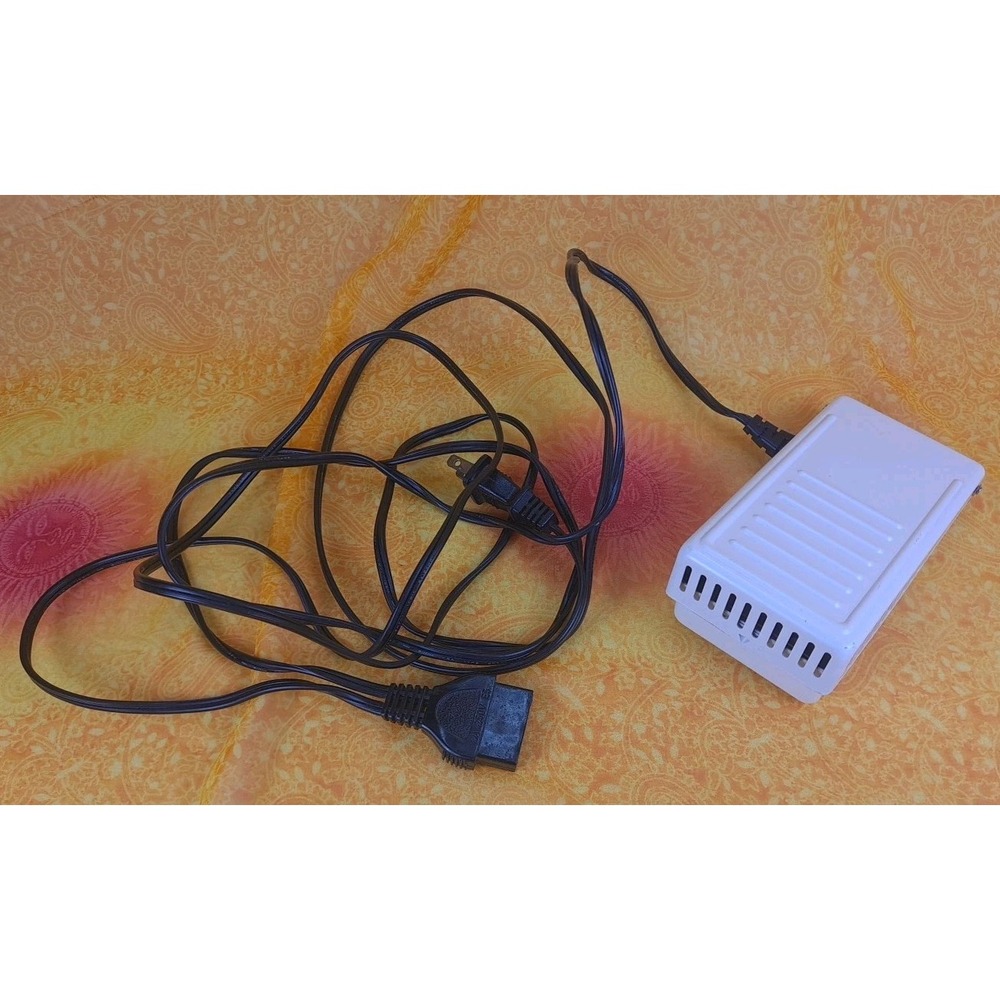 Brother Sewing Machine Controller Foot Pedal 1.0A Model M 3-Prong 331-21 #157463 - Picture 8 of 9